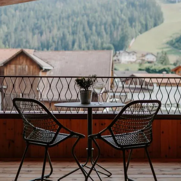 ATTO - Suites & Cuisine, hotel v destinaci San Candido