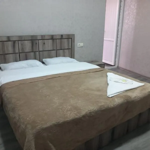 Star Zvartnoc Hotel, hotel v destinaci Pʼarakʼar