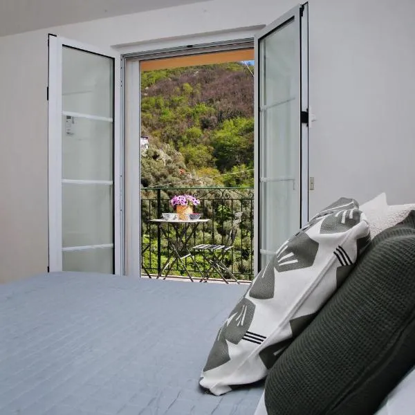 Ardesia apartment, hotel v destinaci Crocetta