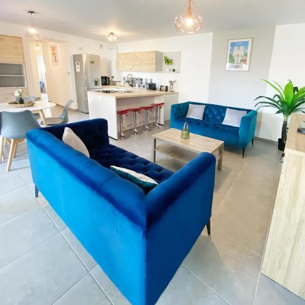 Chez Pablo, maison avec jardin et parking privé, hôtel à Reims