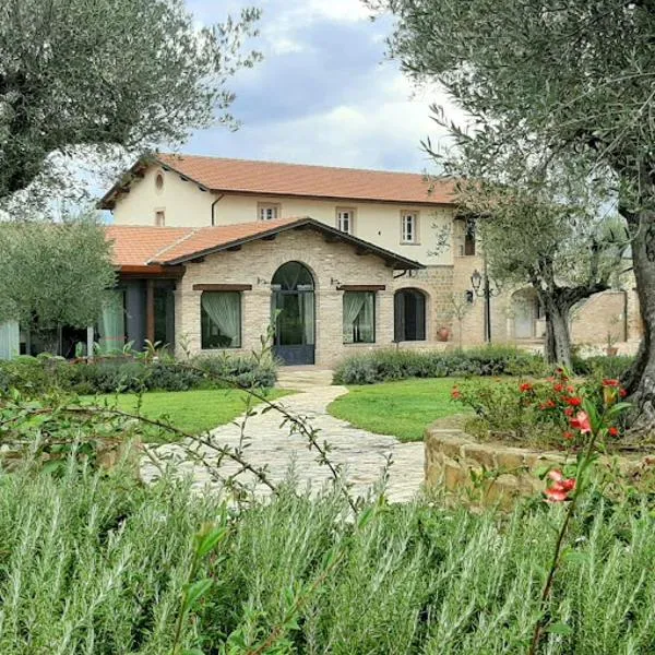 BORGO SANTE Country House, hotel v destinaci Ponte Valleceppi