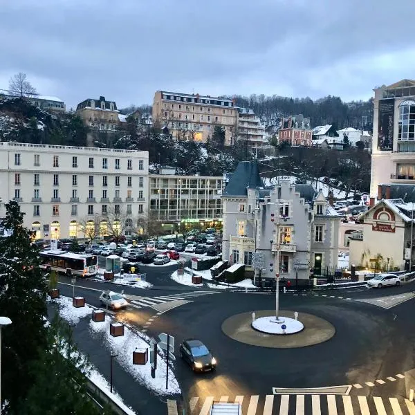 Studio opposite Thermes and Casino, hotel in Royat