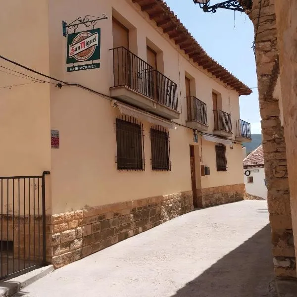 Fonda Josefina, hotel Villarluengóban