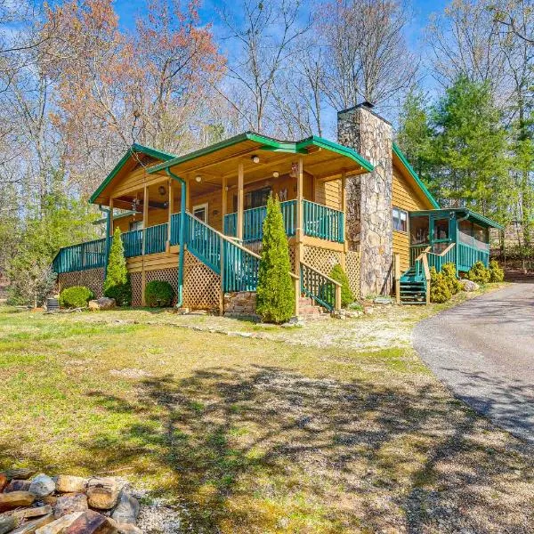 Murphy Cabin with Deck, Grill and Private Pond!, hotel in Murphy