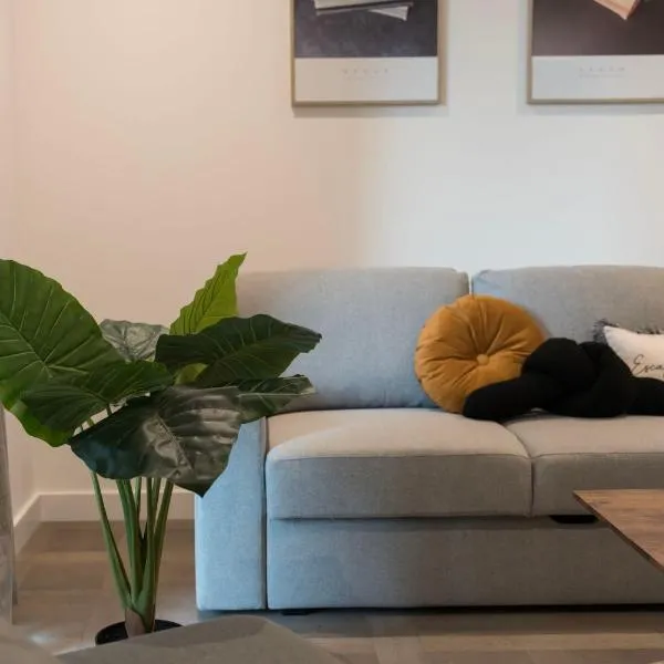 Luxury Flat The Only One with AirCon, hotel em Londres