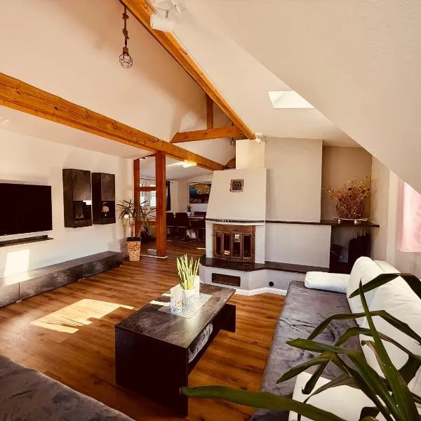 Fabians Ferienhaus - Rurseeloft – hotel w mieście Simmerath