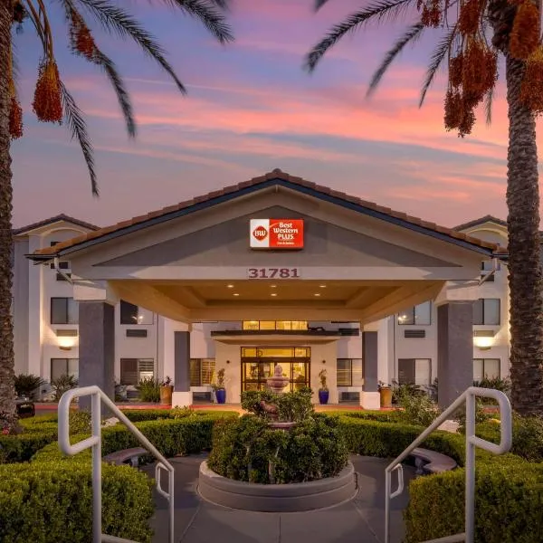 Best Western Plus Lake Elsinore Inn & Suites, hotel v destinaci Lake Elsinore