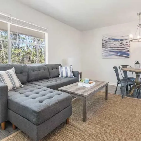 Dauphin Island Condos Near the Beach - Unit 4, hotel v destinaci Dauphin Island