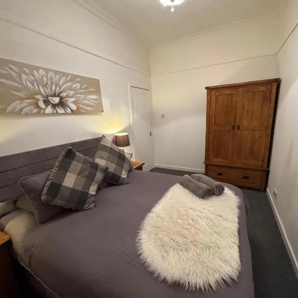 Hillhead Apartment, hotel v destinaci Coylton