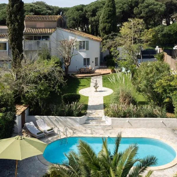 Villa Fruitier, Sunny Pool villa near the sea & beach, DOMAINE L'OISEAU BLEU, hotel a Sainte-Maxime