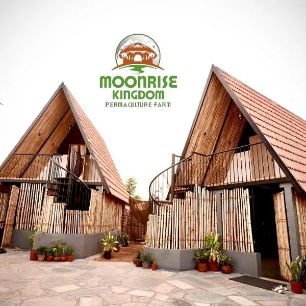 Moonrise Kingdom Permaculture Farm Stay, hotel in Hura