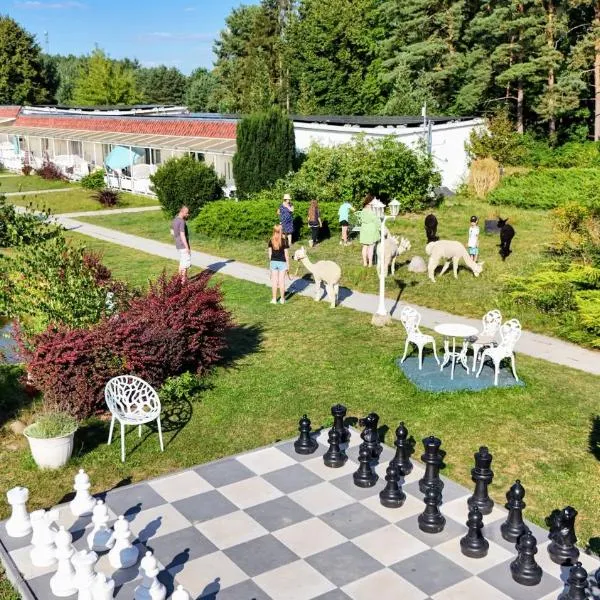 Ferienpark-Canow, hotel v destinaci Canow