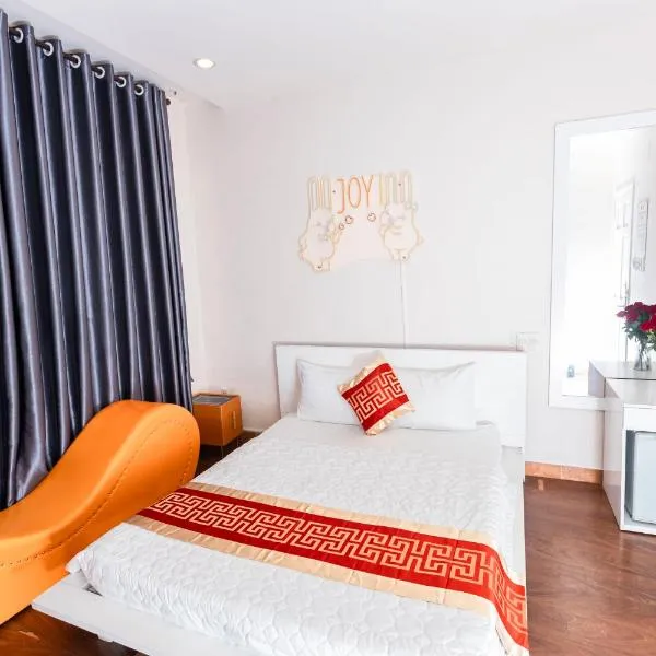 Phu Gia Hotel 563 Nguyen Thi Thap: Ho Chi Minh Kenti şehrinde bir otel