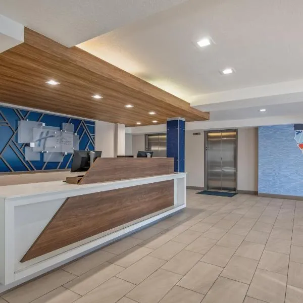 Holiday Inn Express San Diego South - National City by IHG, hotel v destinaci National City