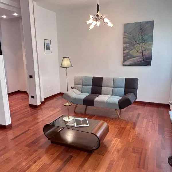 Ch Suite - Apartment - Piazza Prefettura, hotel a Potenza