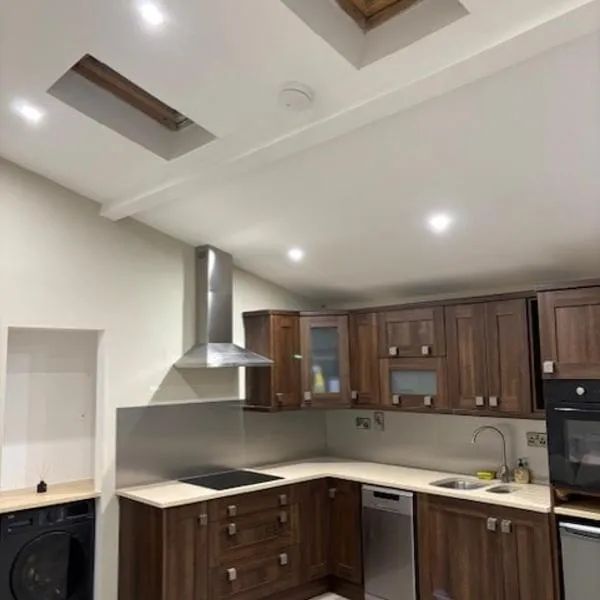 Modern secure townhouse, hotel v destinaci Oldcastle