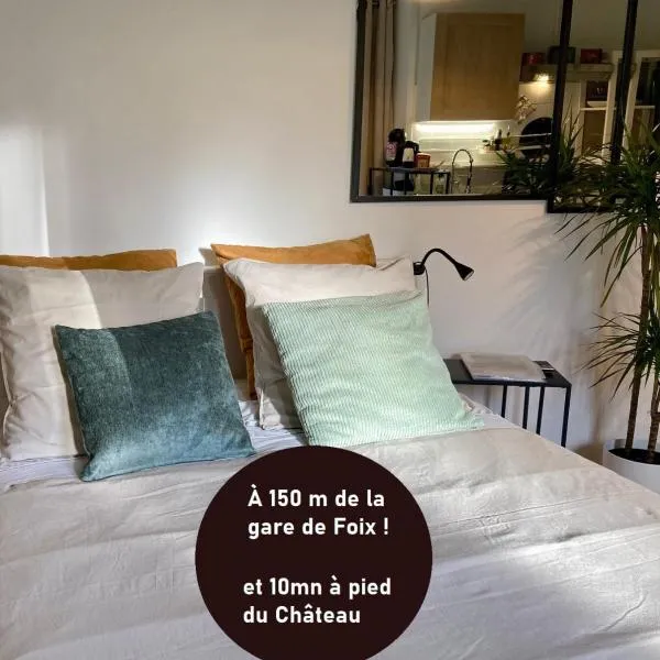 AUX 4 LOGIS Appart-hotel - Studio Le City - Petit déjeuner inclus 1ère nuit, hotel v destinaci Foix