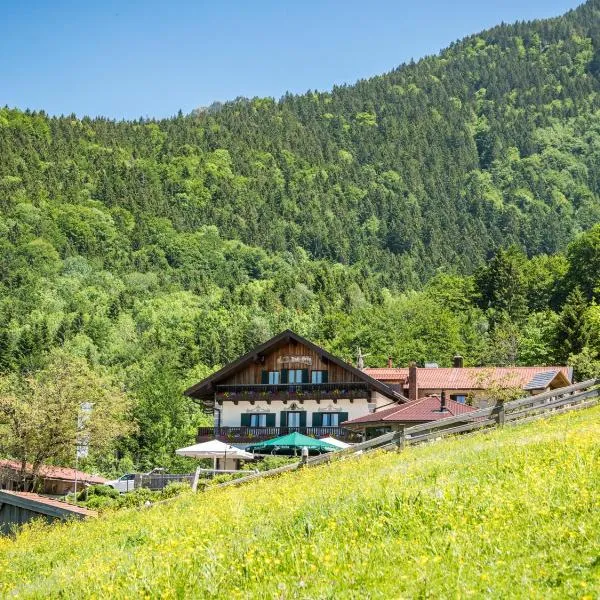 Berggasthof Hotel Duftbräu I Ruhige Alleinlage I Mitten im Grünen, hotel v destinaci Samerberg