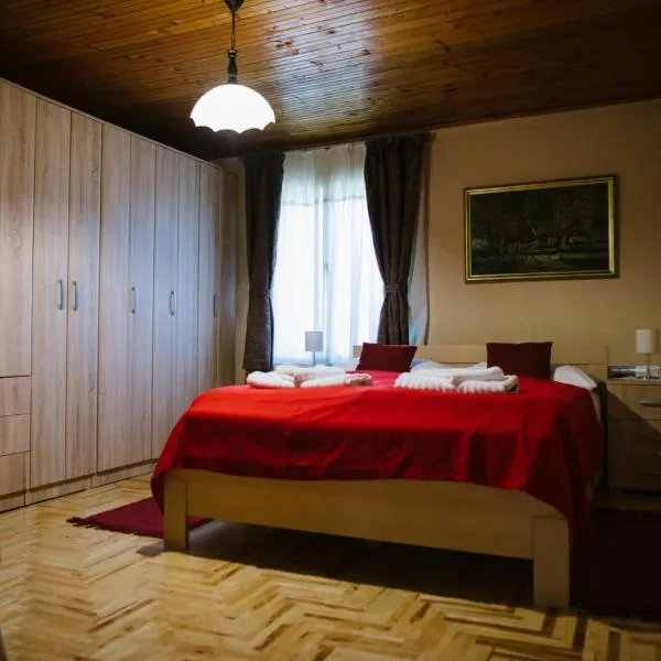 Roža Apartments, hotel in Subotica