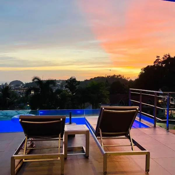Baan Saint-Tropez Seaview Villas Kata Beach, hotel v destinaci Kata pláž
