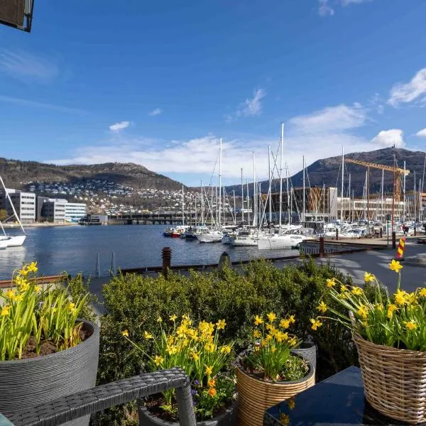 Byleilighet i sjøkanten m terrasse, hotel i Bergen