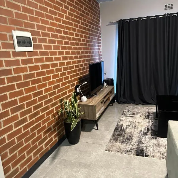 Bytes Apartment - Midrand, hotel di Midrand