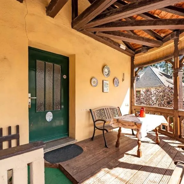 Kavaliershäuschen - Urlaub auf dem Weingut: Maring-Noviand şehrinde bir otel
