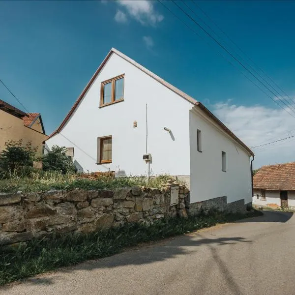 Chalupa Ve Stráních Deštná, hotel din Jindřichŭv Hradec