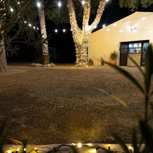 La Casa del Rincón, hotel v destinaci Estación de la Hoya