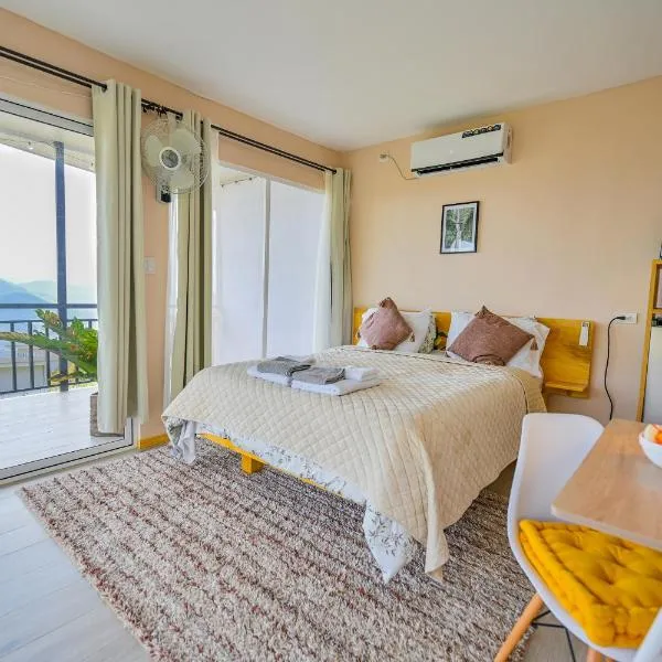 Nosara Hideaway 1 - Mountain View Cabins, hotel v destinaci Naranjal