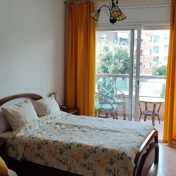 Duplex 2-bedroom family apartment F&F, ξενοδοχείο στο Λορέτ Ντε Μαρ