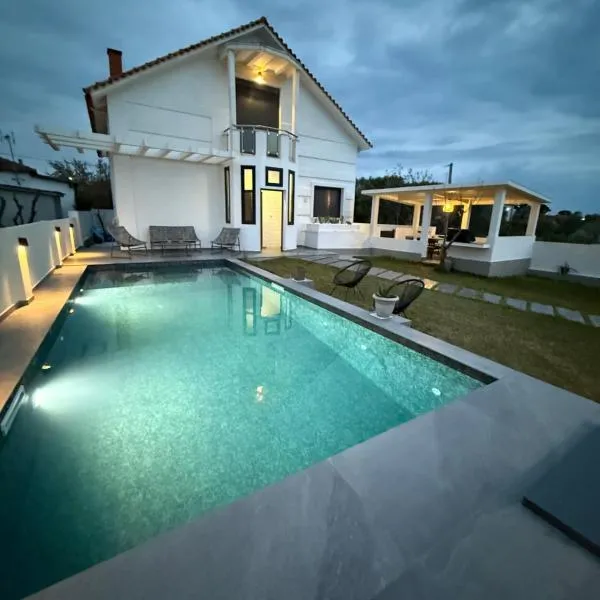 Villa Sunset Albatross, ξενοδοχείο στη Νέα Ποτίδαια