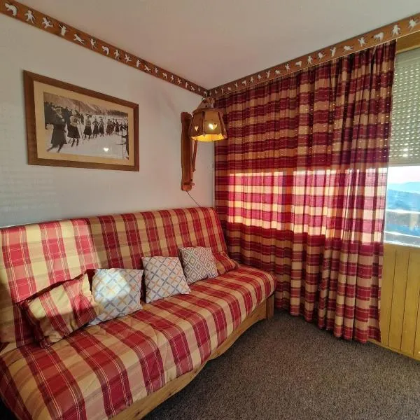 Montagne Studio Prapoutel Station, hotel in Les Adrets