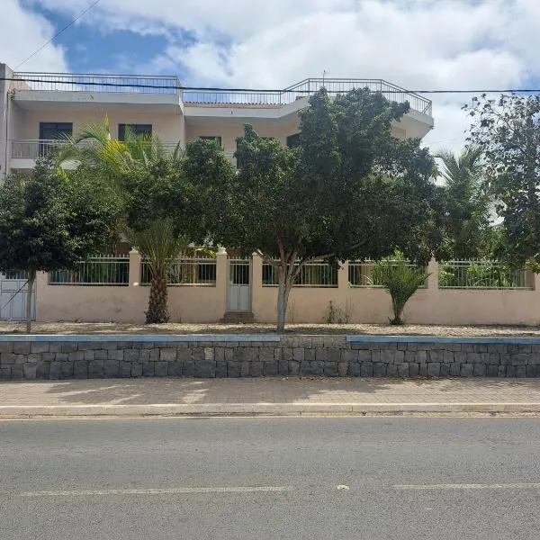Barros Homestay, hotel v destinaci Tarrafal