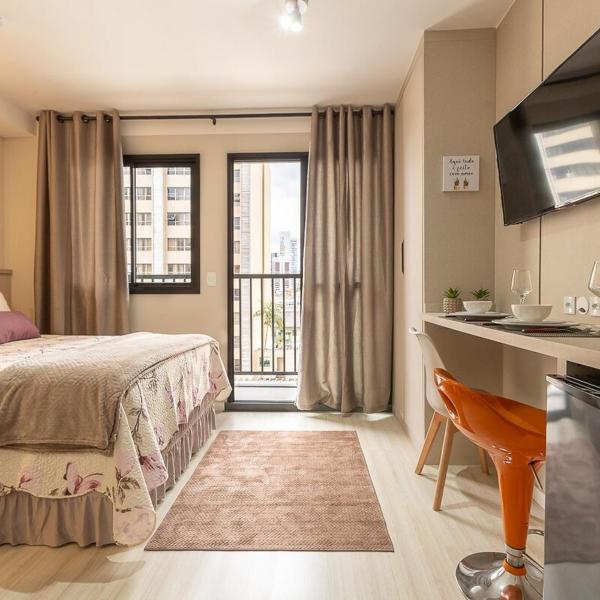 Studio Com Varanda e Ar Condicionado em Condominio Com Pisicina e Academia