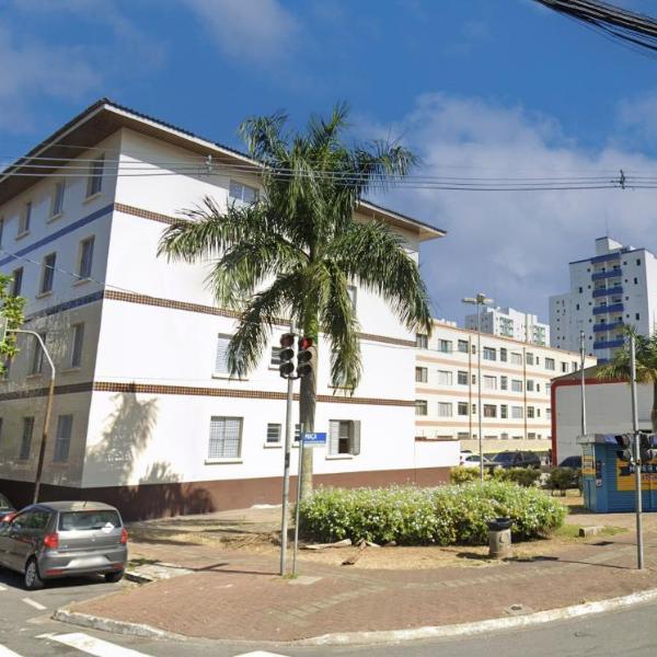 Kitnet WIFI na Praia Grande - Pleno centro da Ocian