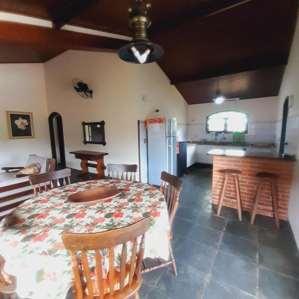 Casa com piscina e churrasqueira a 100 metros da praia - Foto 5