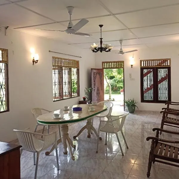 Neem Trees Unawatuna, hotel a Unawatuna