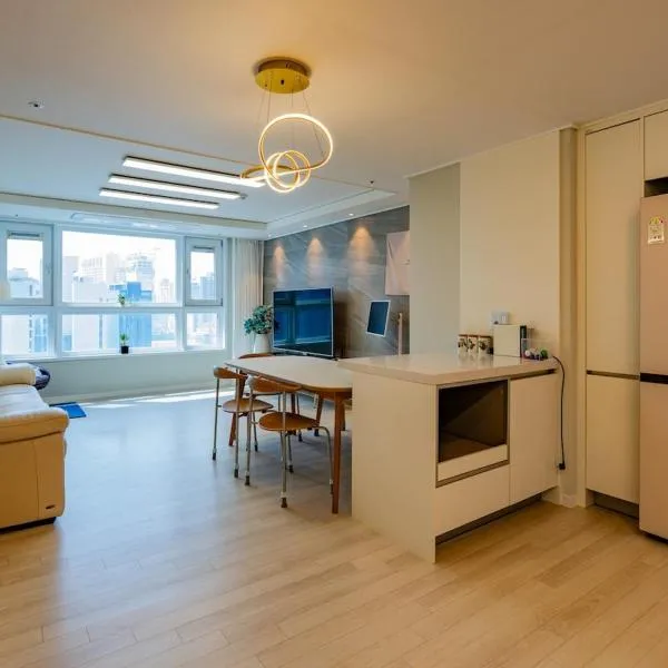 최고주거지역3Min 150m to the Haeundae Beach Newly opened brand-new Apt – hotel w Pusanie