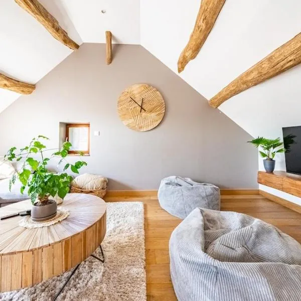 L'Écrin d'Ernest - Maison avec Charme- Extérieur, hotel in Prenois