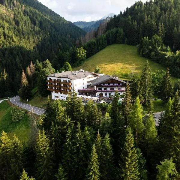Ganischgerhof Mountain Resort & Spa, hotel v destinaci Nova Ponente