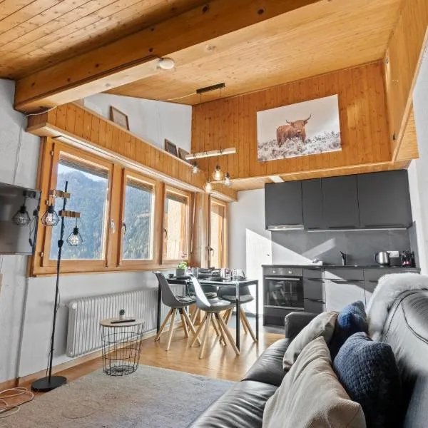 Superbe studio avec une vue magnifique, hotel in Leytron