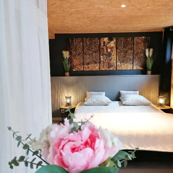 Le Ti'Cocoon Studio en Rez-de-Jardin, hotel em Langueux