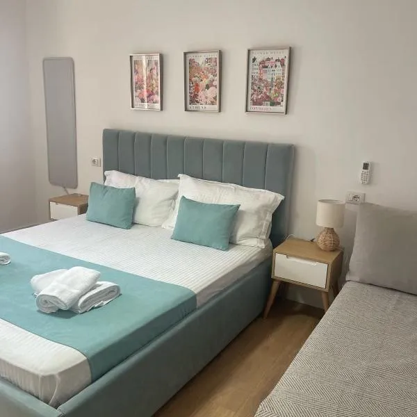 Cozy Apartment near Center, hotel v destinaci Lezhë