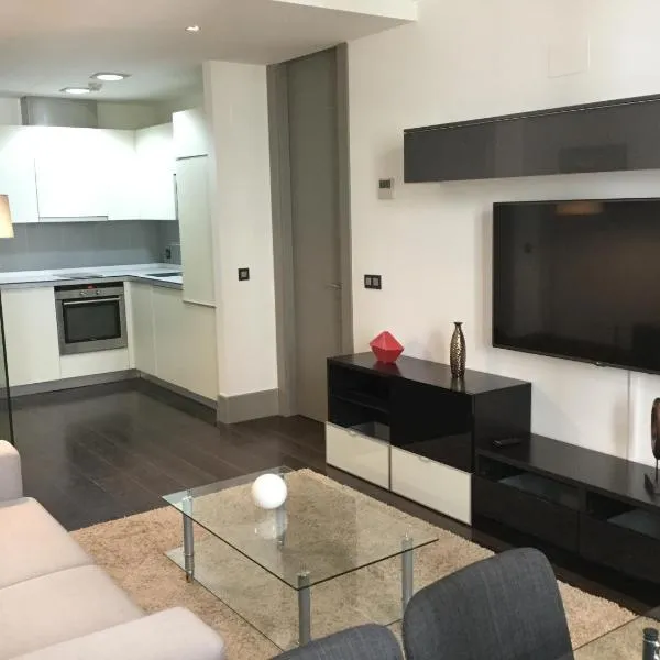 Victor Hugo 4 dcha 2E by Forever Rentals, hotel en Madrid