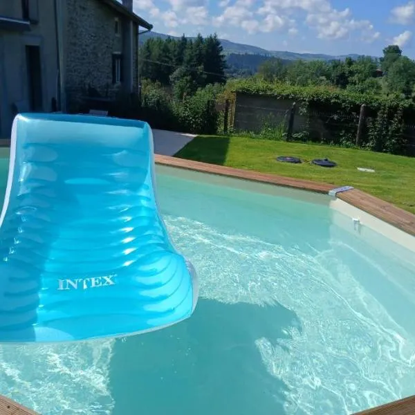 Le Nolan, hotel v destinaci Cublize