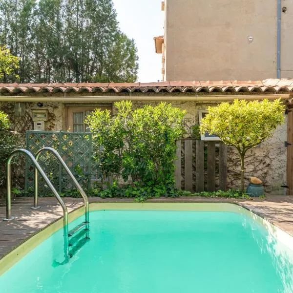 Studio de charme à Avignon, hotel in Avignon