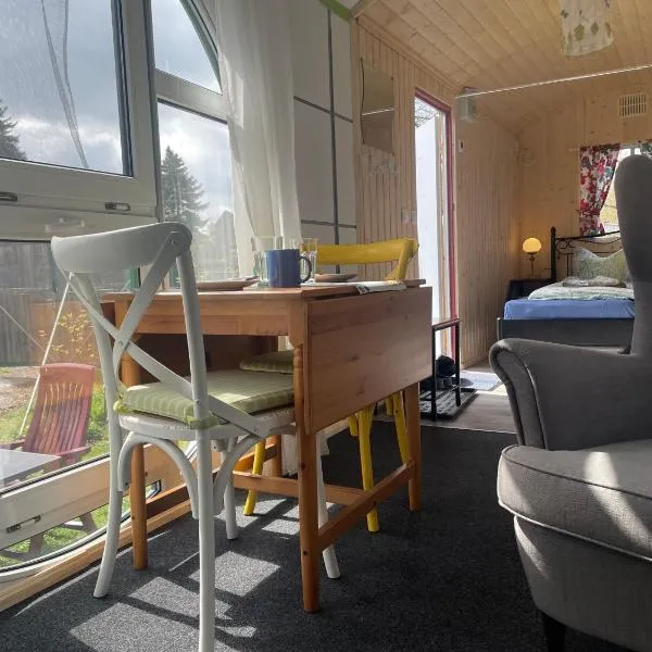 Bauwagen Villa Maibeere, hotel di Radebeul