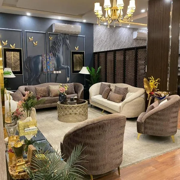 ركن الرمال للشقق المخدومة, hotel in Aţ Ţuwayr