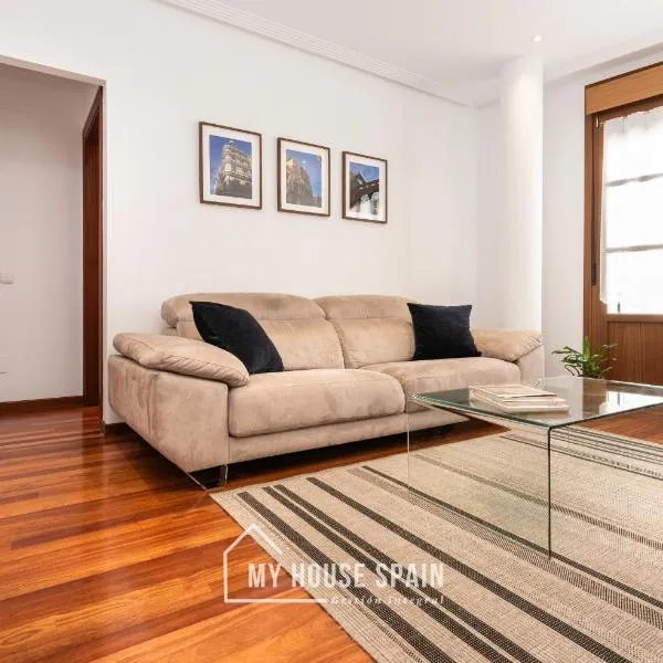 MyHouseSpain - Luminoso piso en el Centro de Gijón、ヒホンのホテル